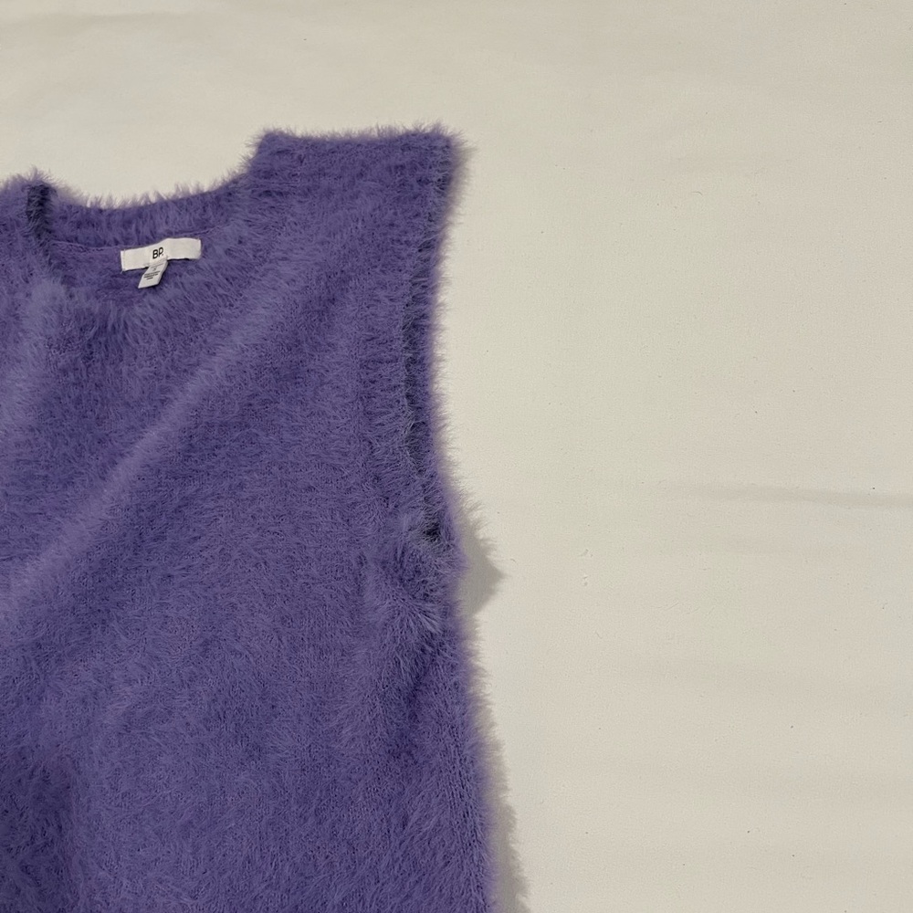 Nordstrom fuzzy tank lavender size small - Picture 3 of 5